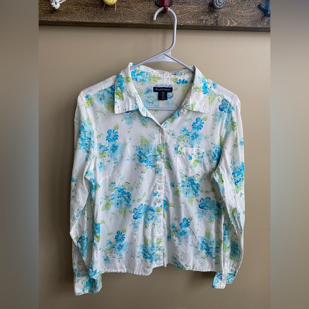 At Last & Co Women's Floral Cottage Core Shirt Size LARGE Button-Up Blouse